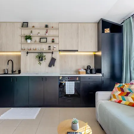 The Snowmad Nest - Valentina Heights, 8 Min From The Gondola Apartment