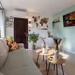 The Snowmad Nest - Valentina Heights, 8 Min From The Gondola Appartement *