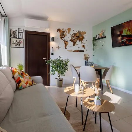 The Snowmad Nest - Valentina Heights, 8 Min From The Gondola Lägenhet *